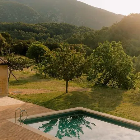 Artu Lodge, Terrades Beuda