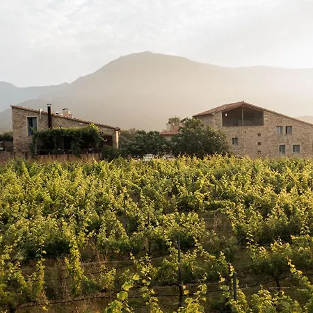 Artu Lodge, Terrades Villa